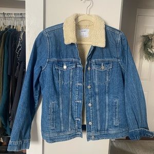 NWOT Old Navy Sherpa Lined Jean Jacket